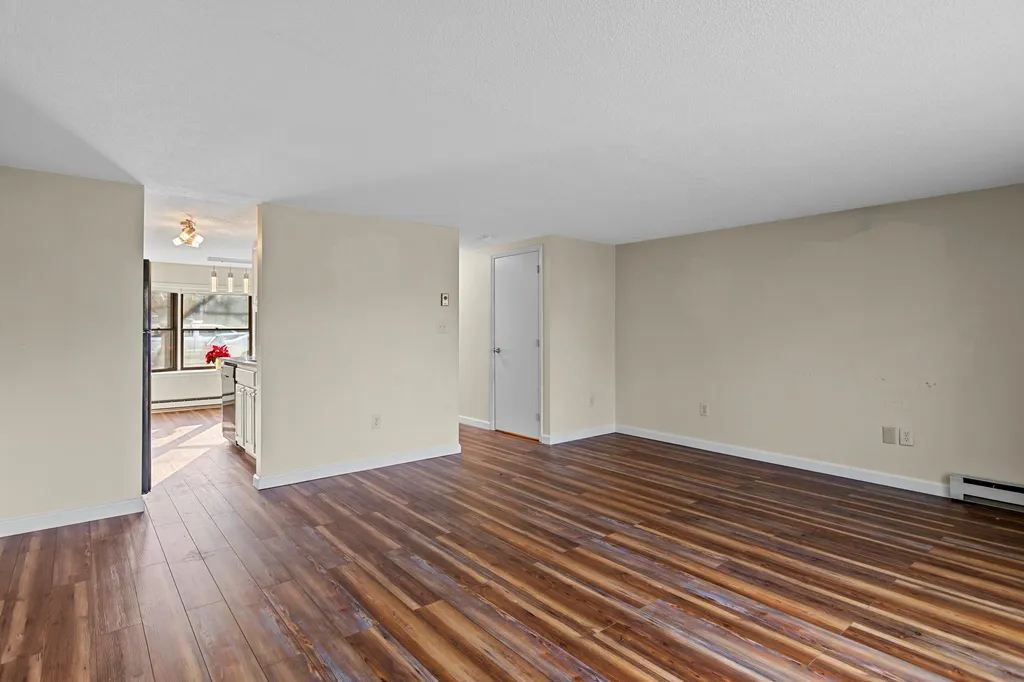 1306 Piscassic Street Newmarket NH 03857