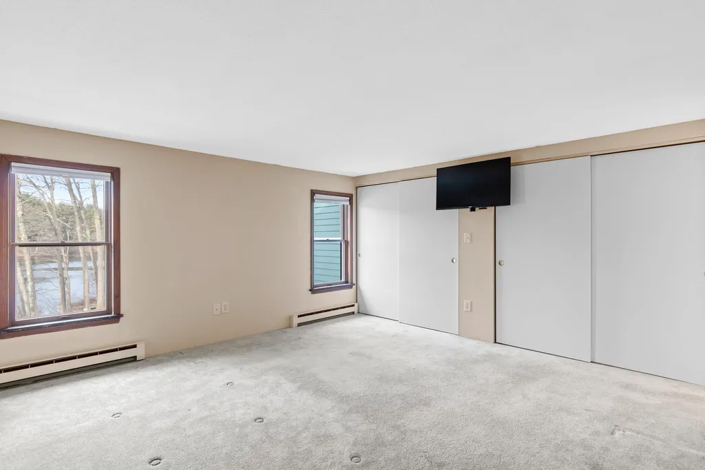 1306 Piscassic Street Newmarket NH 03857
