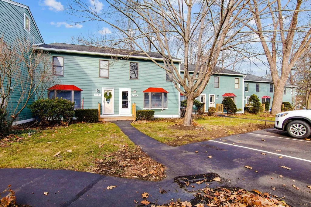 1306 Piscassic Street Newmarket NH 03857