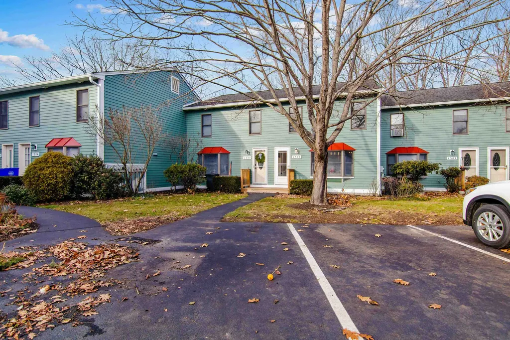 1306 Piscassic Street Newmarket NH 03857