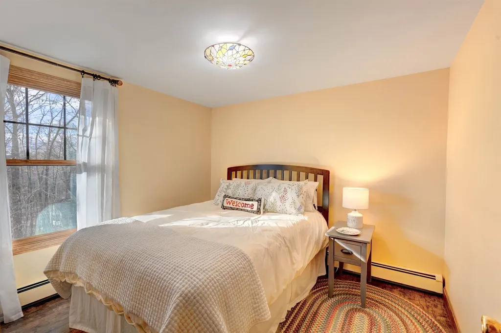 16 Vere Royce Road Tuftonboro NH 03816