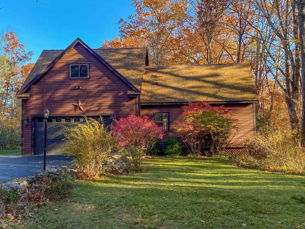 16 Vere Royce Road Tuftonboro NH 03816