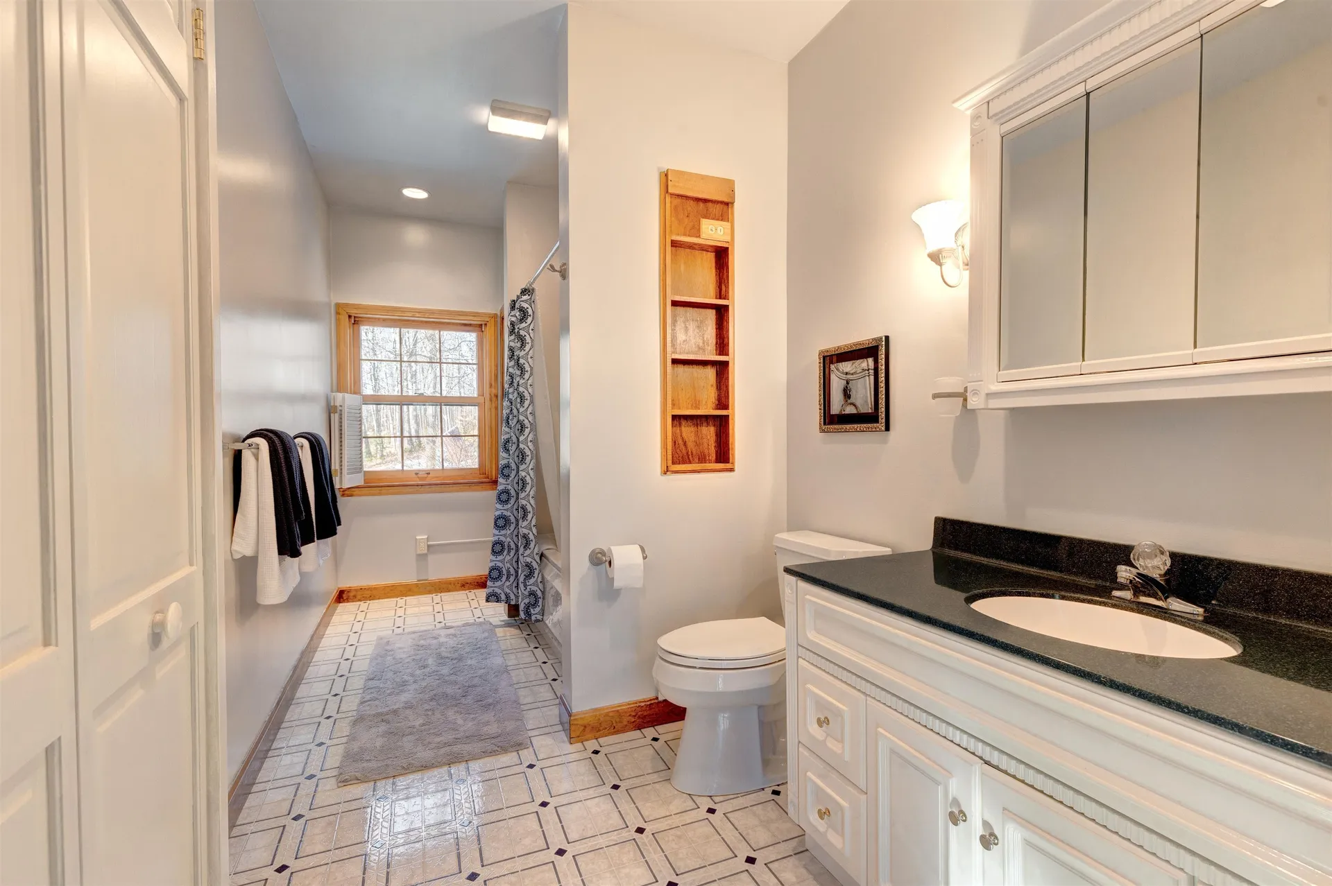 16 Vere Royce Road Tuftonboro NH 03816