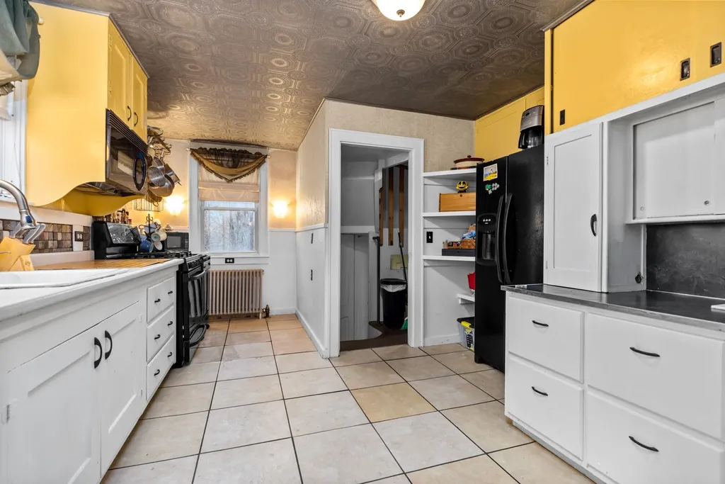 10 Adams Road Kittery ME 03904