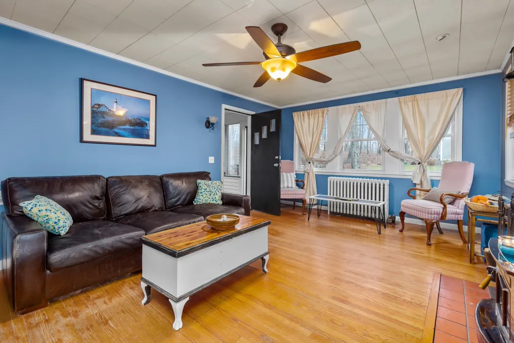 10 Adams Road Kittery ME 03904