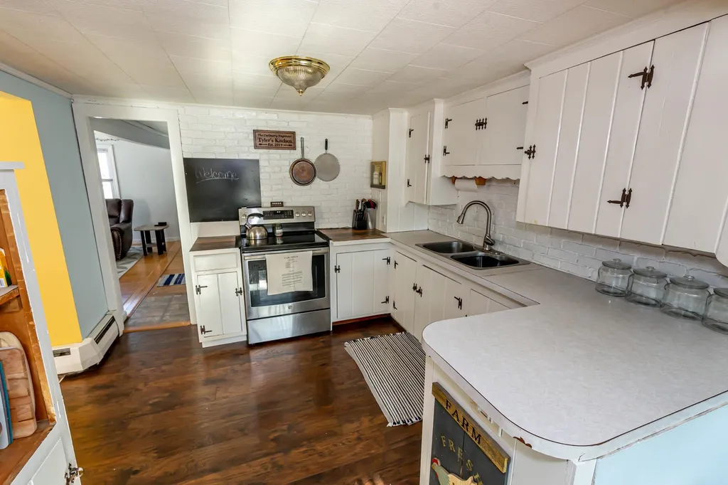 20 N Main Street Salem NH 03079