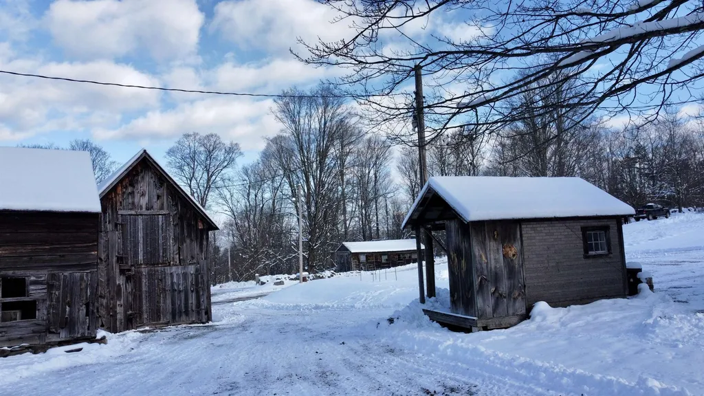 390 Clay Road Thetford VT 05054