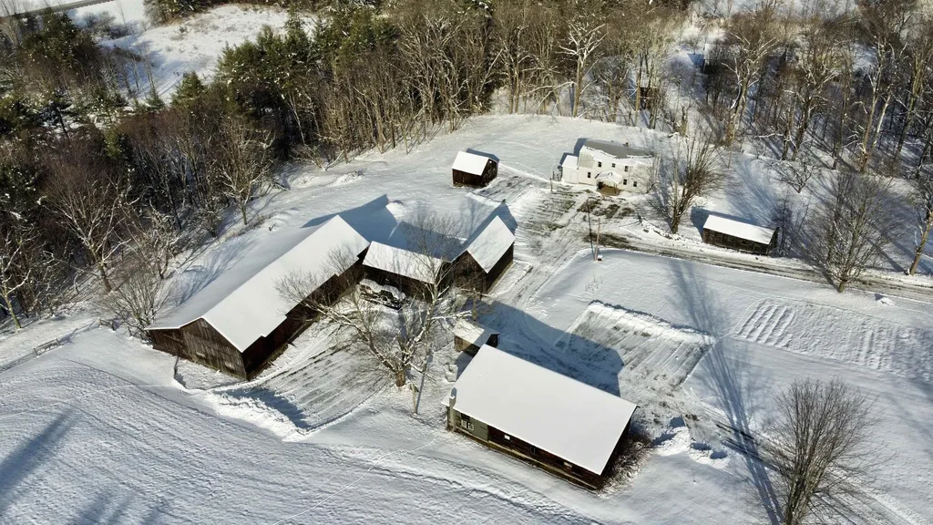 390 Clay Road Thetford VT 05054