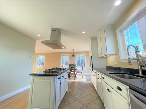 4 Carpenter Road Barnstead NH 03218
