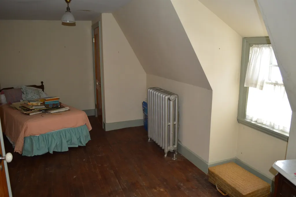 43 Summit Road Newport NH 03773