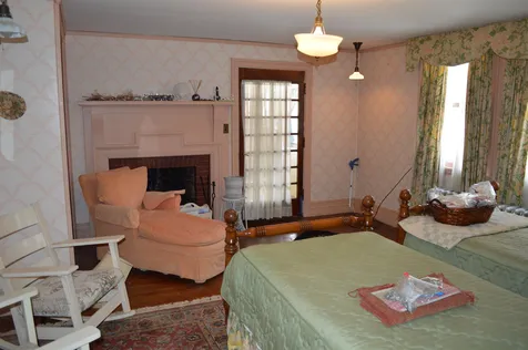 43 Summit Road Newport NH 03773