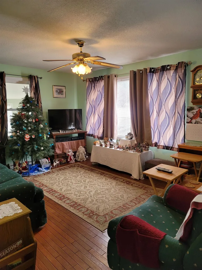 89 Caron Circle Royalton VT 05068