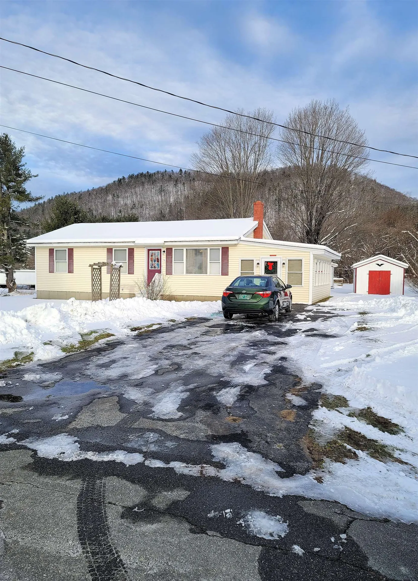 89 Caron Circle Royalton VT 05068