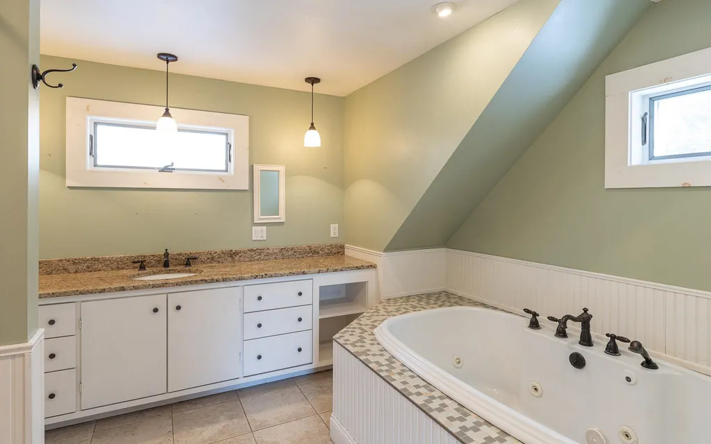 103 Winch Hill Road Langdon NH 03602