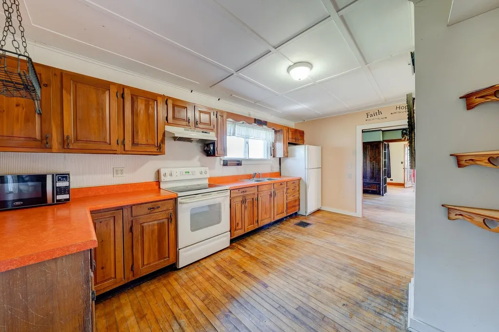 1991 Main Street Castleton VT 05735