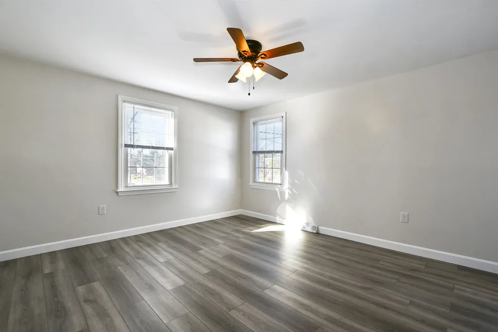 206-208 Kinsley Street Nashua NH 03060