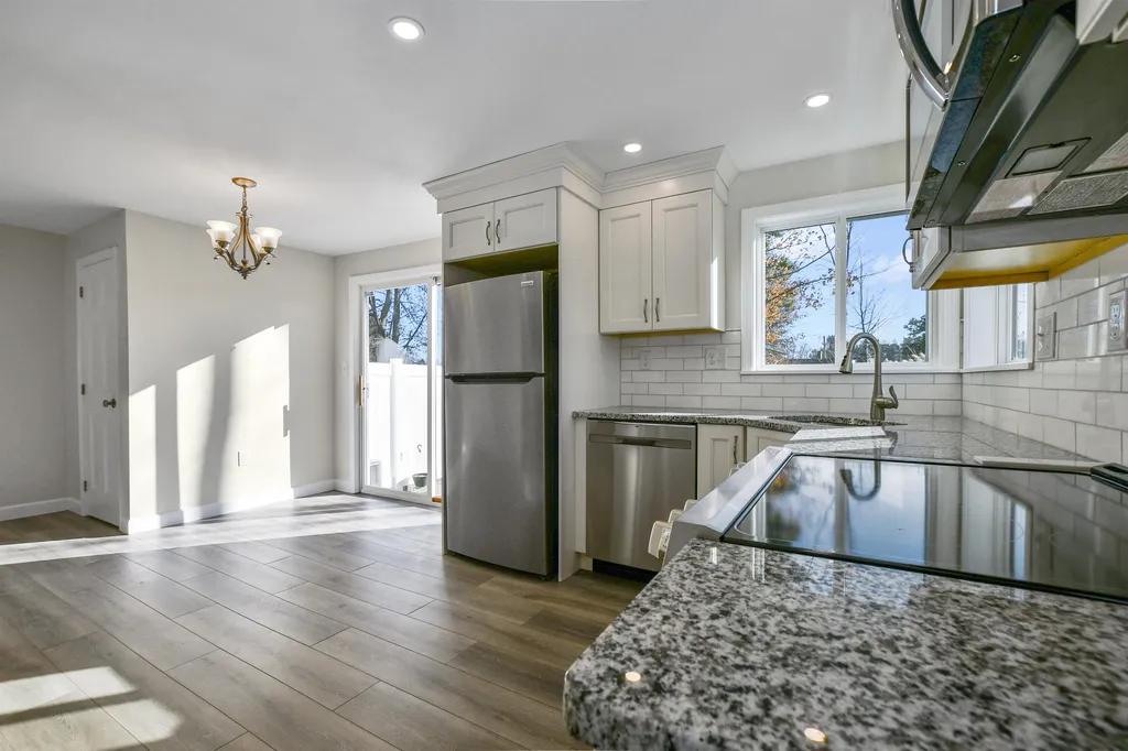 206-208 Kinsley Street Nashua NH 03060