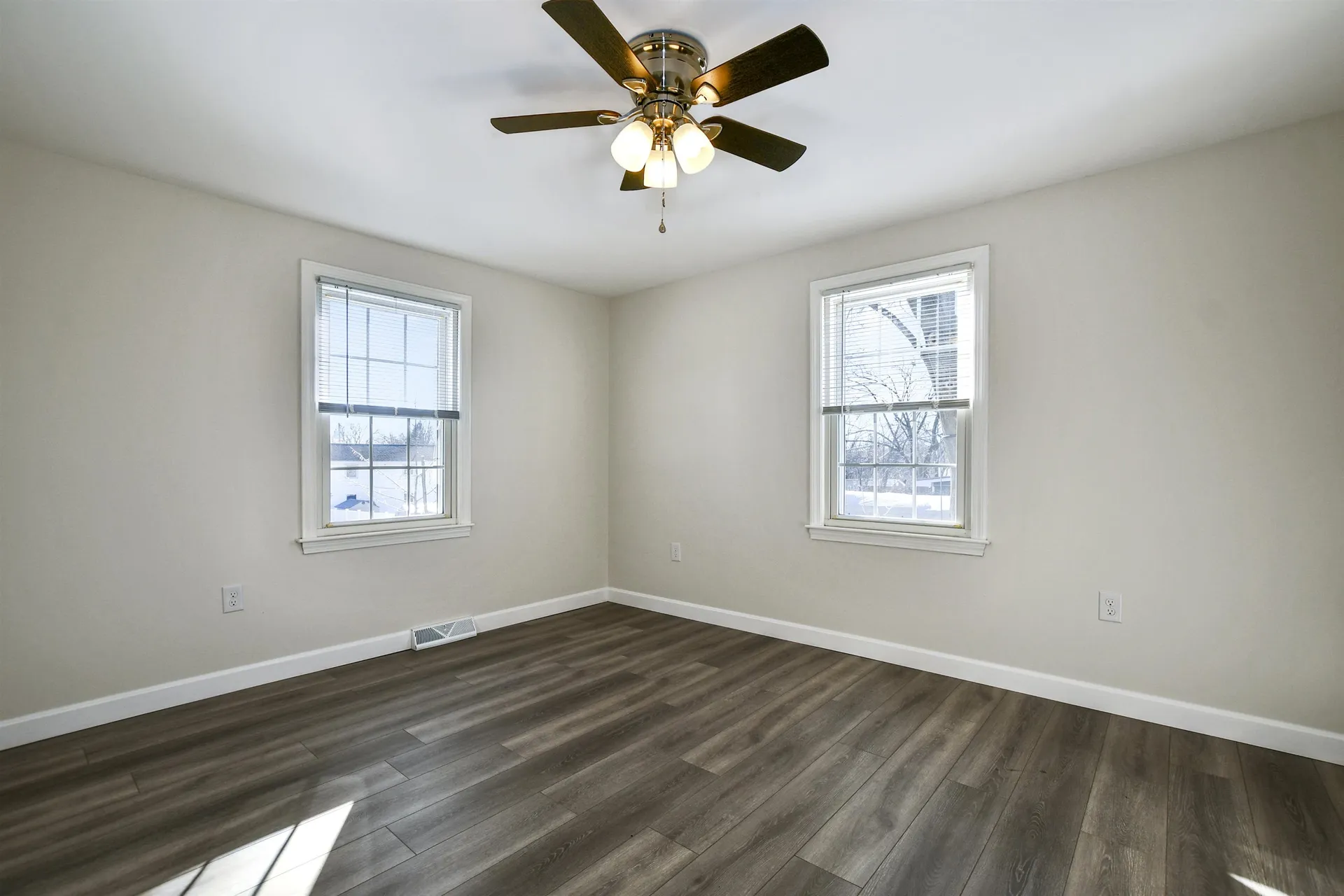 206-208 Kinsley Street Nashua NH 03060