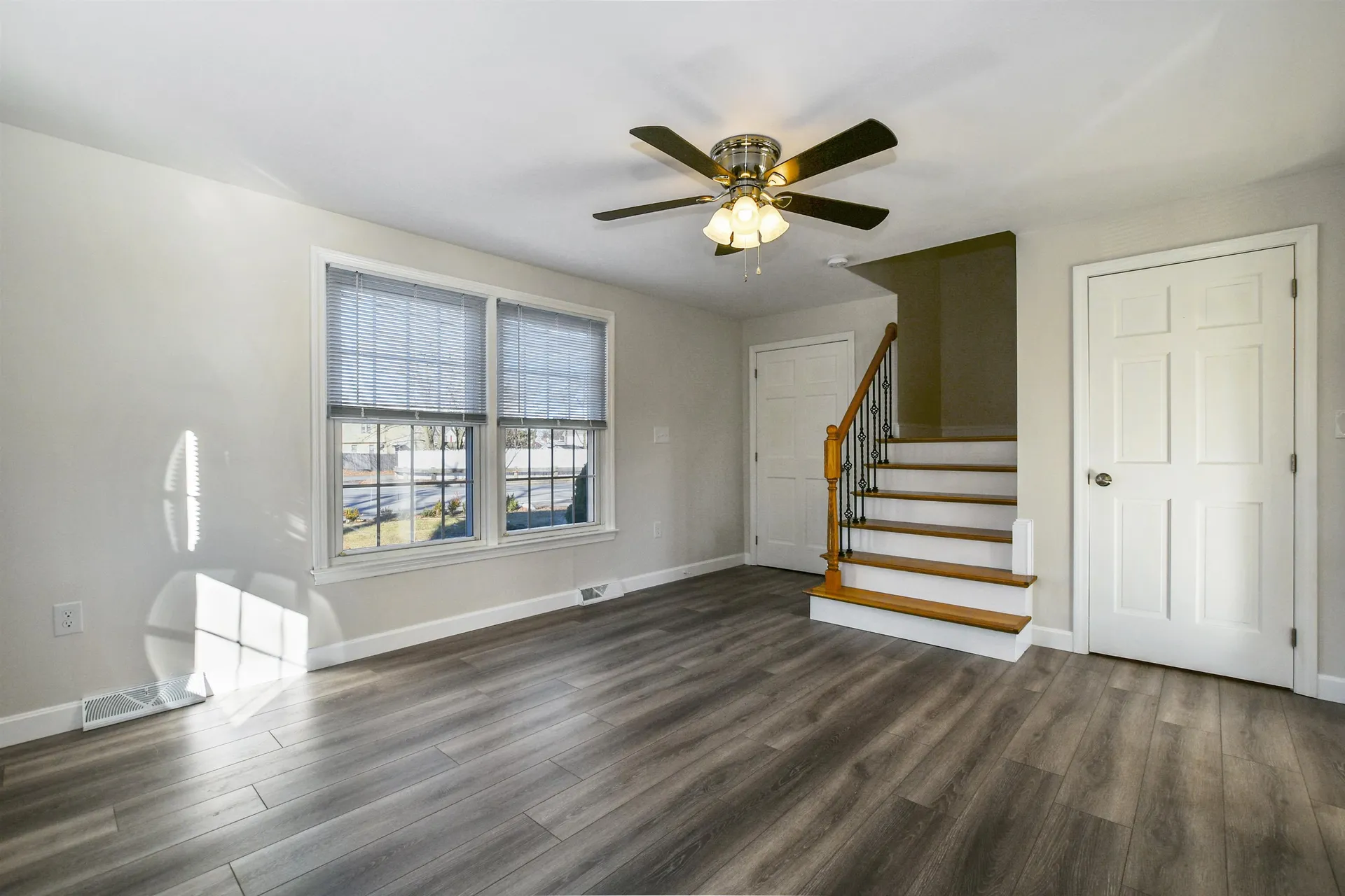 206-208 Kinsley Street Nashua NH 03060