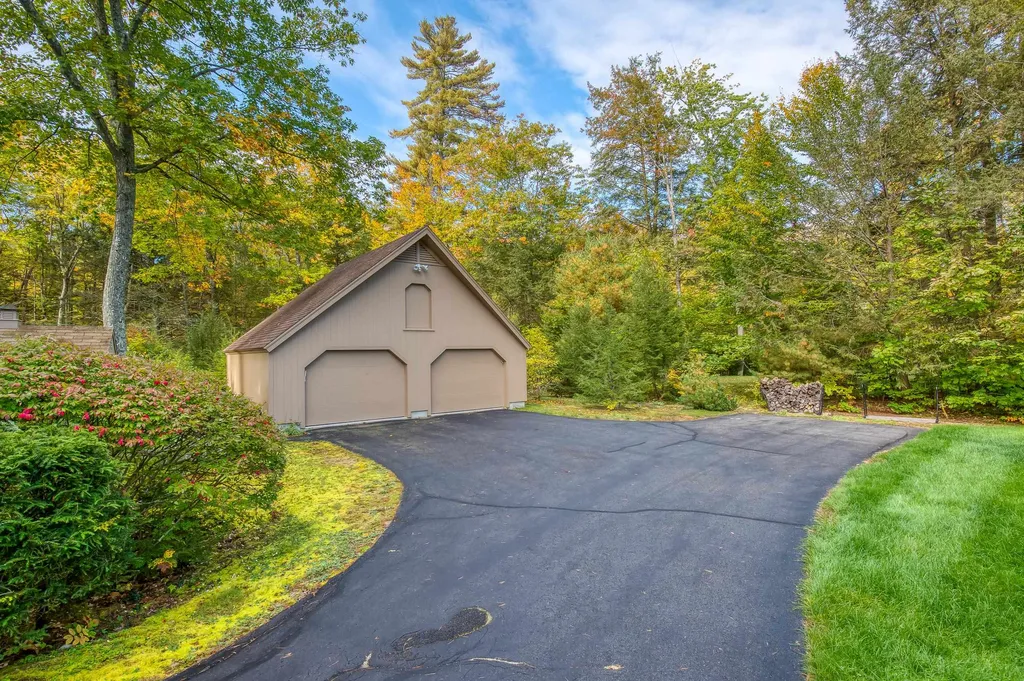 115 Springfield Point Road Wolfeboro NH 03894