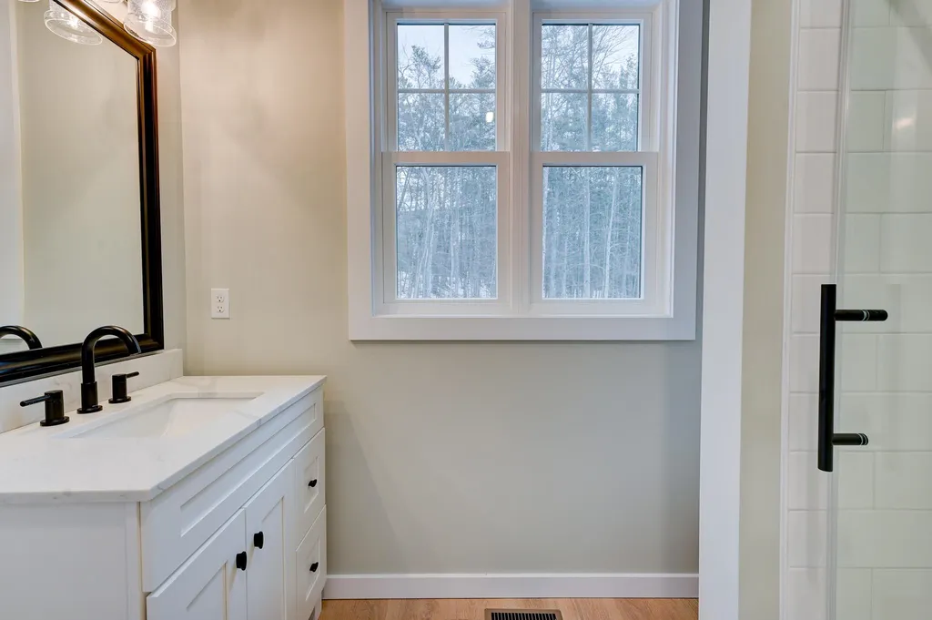168 Old Bartlett Road Conway NH 03860