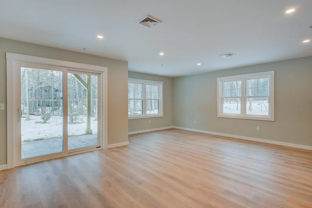 168 Old Bartlett Road Conway NH 03860