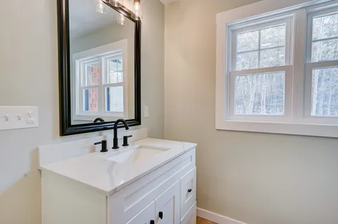 168 Old Bartlett Road Conway NH 03860