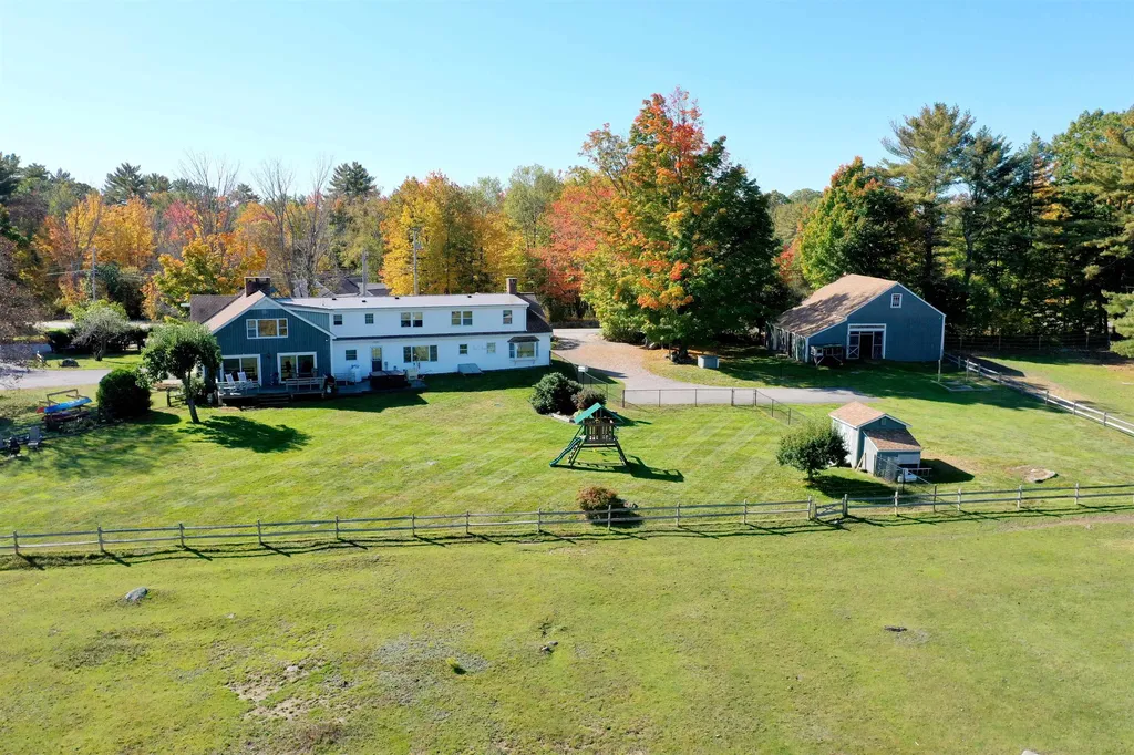 2 County Road Tuftonboro NH 03816