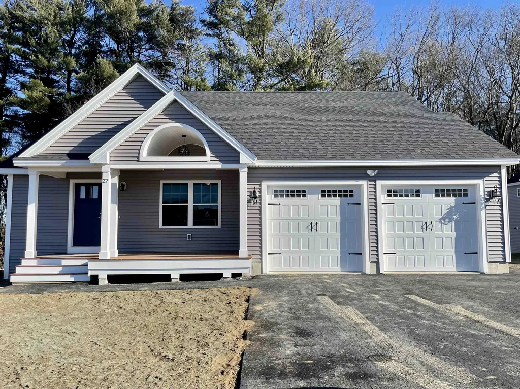 27 Luna Circle Somersworth NH 03878