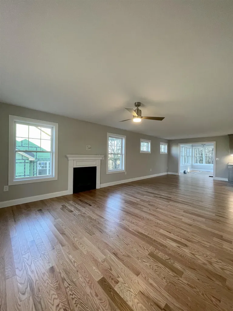 27 Luna Circle Somersworth NH 03878