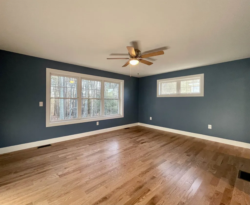 27 Luna Circle Somersworth NH 03878