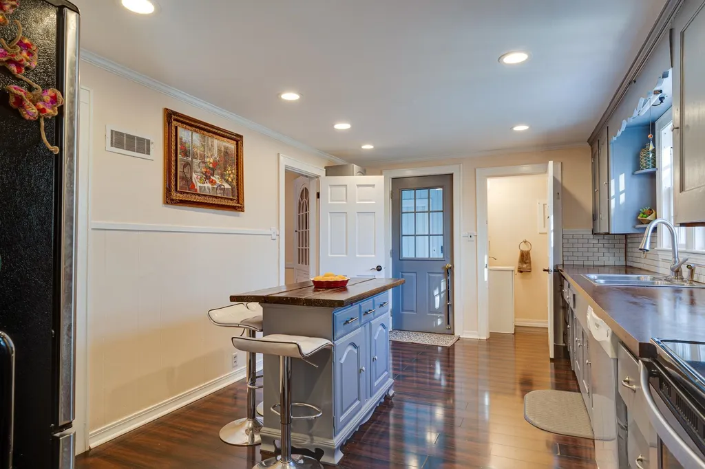 48 Grand Street Somersworth NH 03878