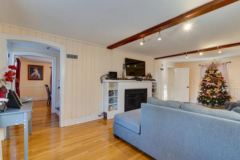 48 Grand Street Somersworth NH 03878