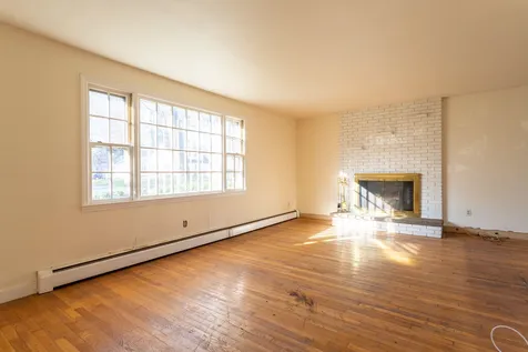 91 Carolan Avenue Hampton NH 03842