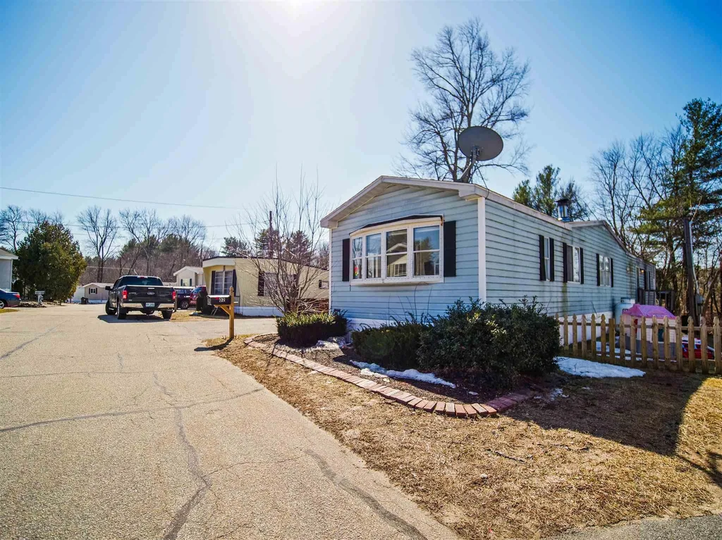 2 Horseshoe Drive Litchfield NH 03052