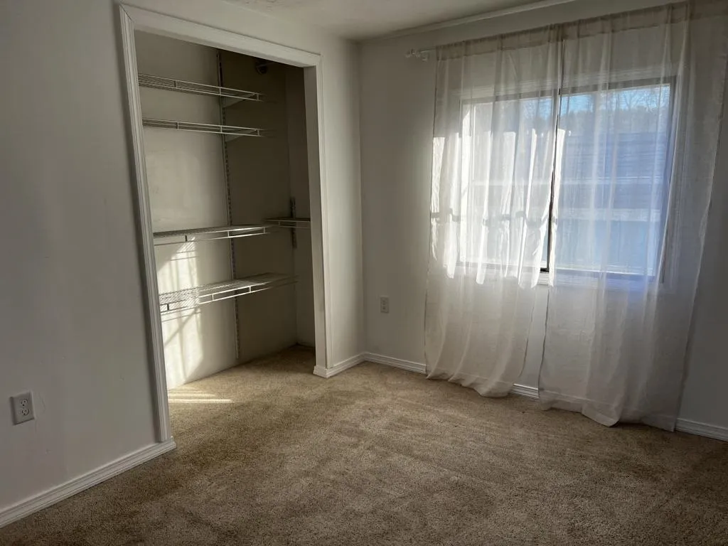 2 Horseshoe Drive Litchfield NH 03052