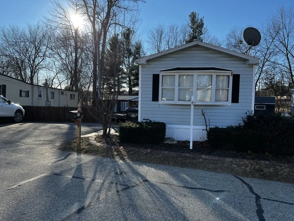 2 Horseshoe Drive Litchfield NH 03052