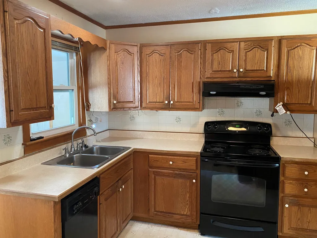 20 Giffin Street Keene NH 03431