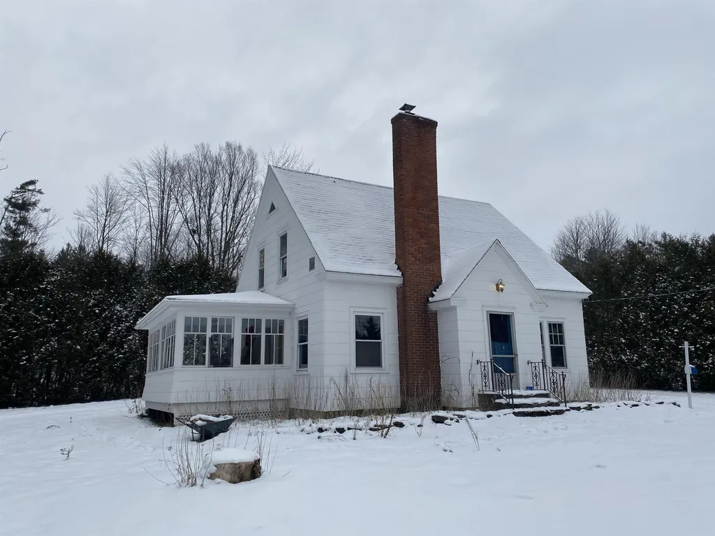 98 Hillside Avenue Hyde Park VT 05655