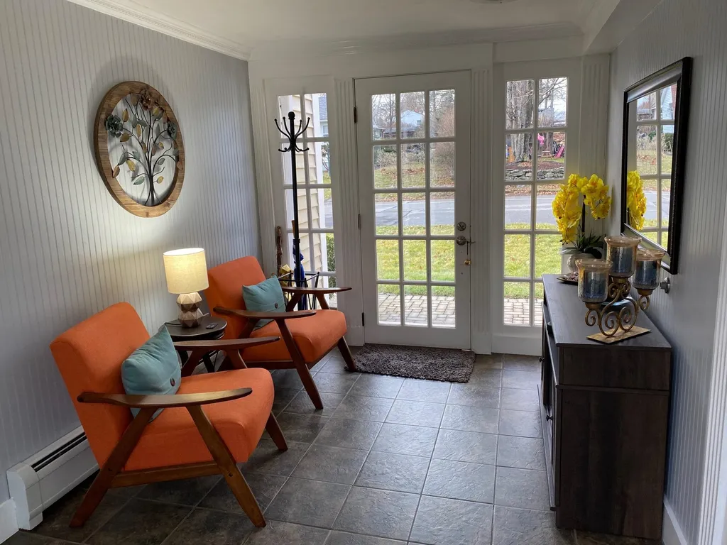 107 Westwood Drive Nashua NH 03062