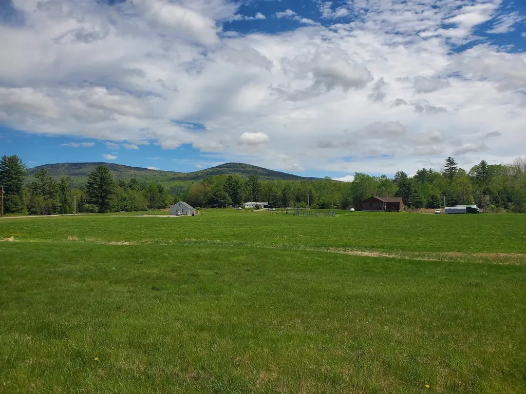 688 Goose Lane Bath NH 03740