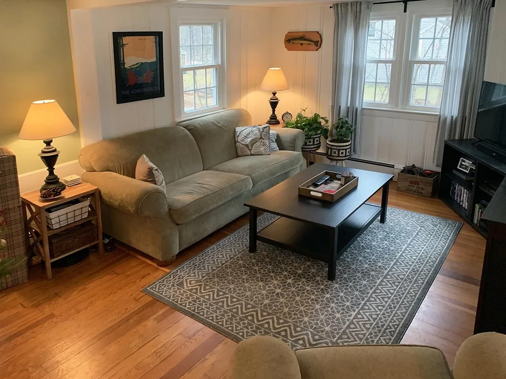 95 N Main Street Newton NH 03858