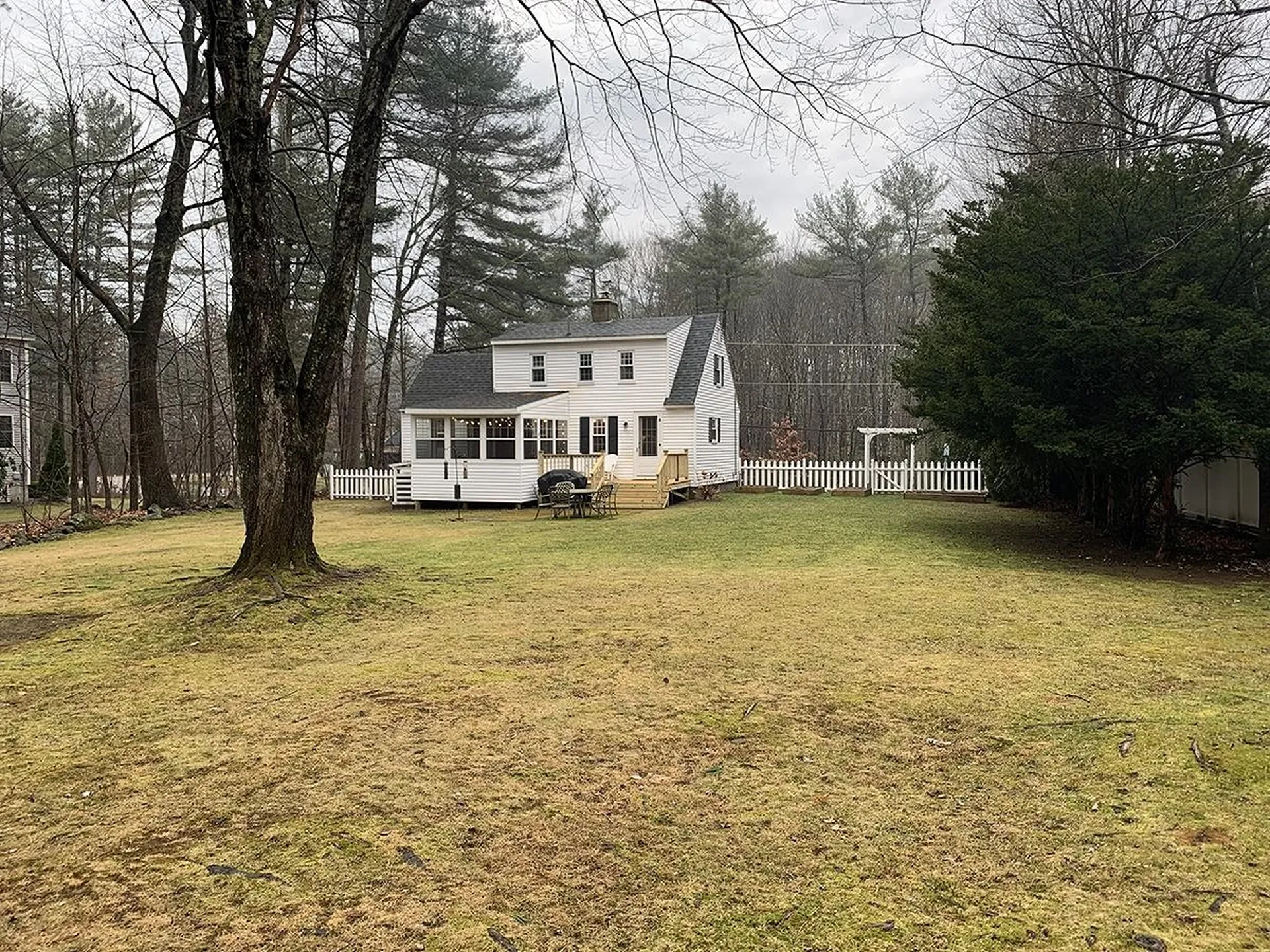 95 N Main Street Newton NH 03858