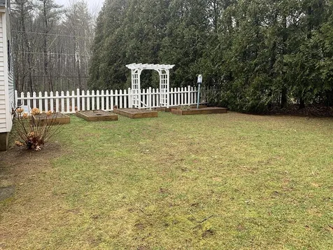 95 N Main Street Newton NH 03858