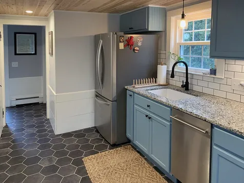 95 N Main Street Newton NH 03858