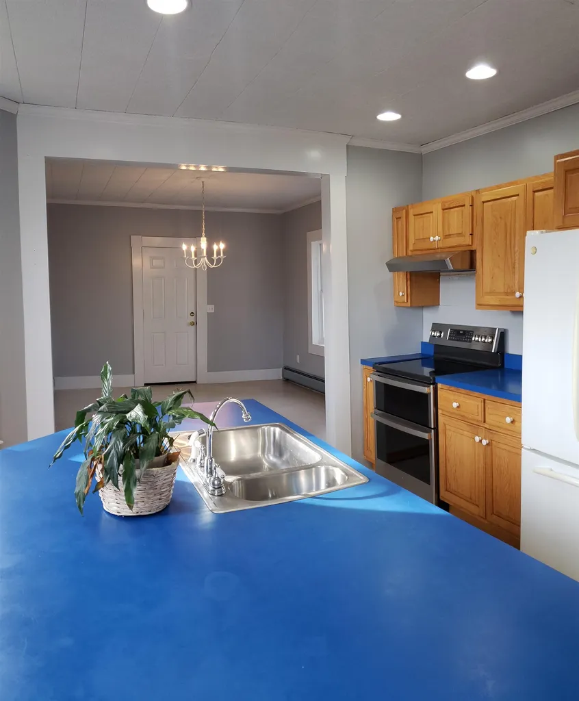 31 Western Avenue Rochester NH 03867