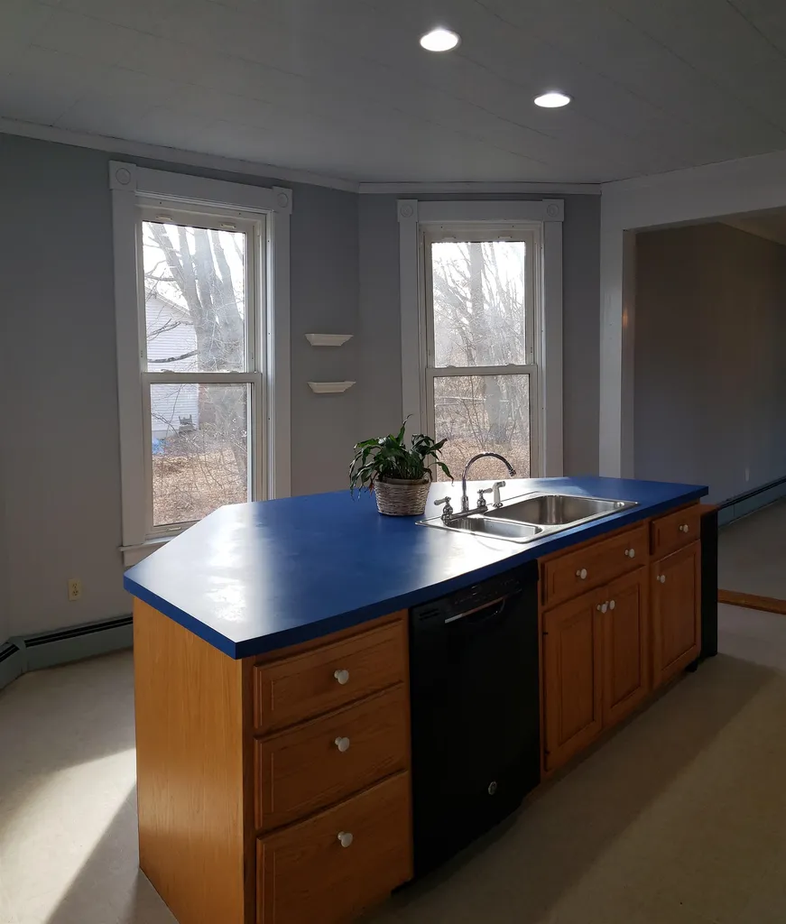 31 Western Avenue Rochester NH 03867