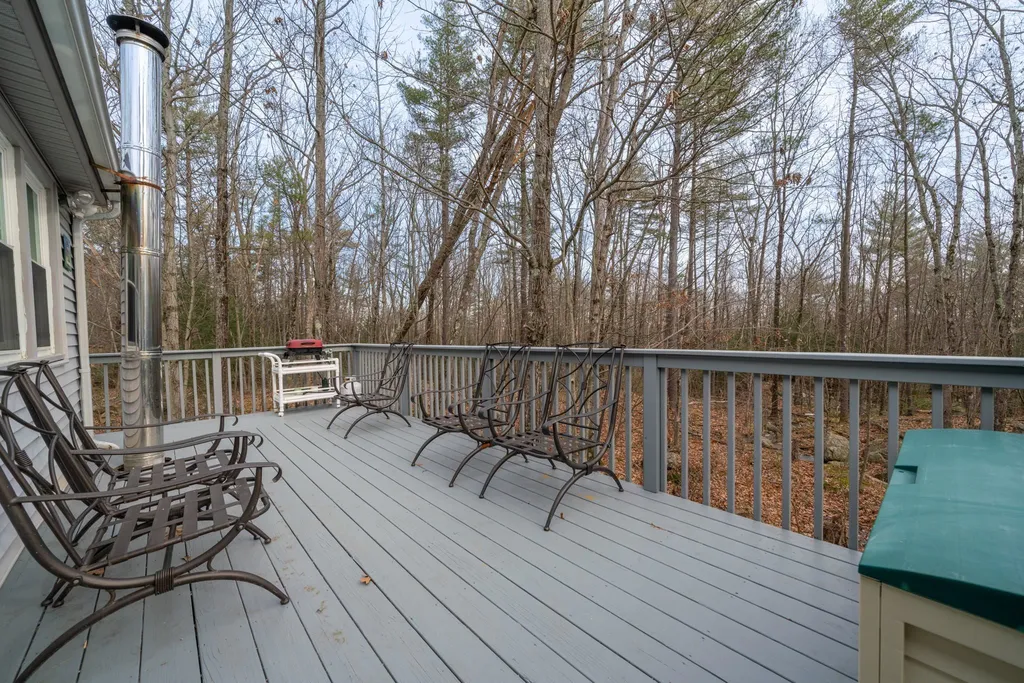 183 Hackett Hill Road Hooksett NH 03106