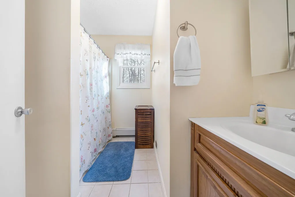 183 Hackett Hill Road Hooksett NH 03106