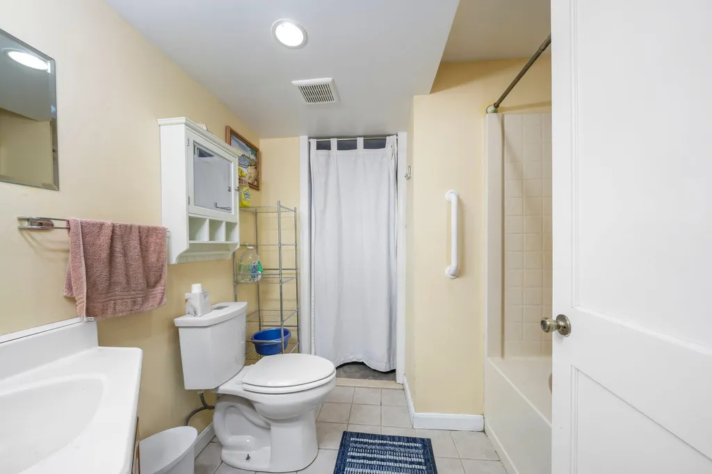 183 Hackett Hill Road Hooksett NH 03106
